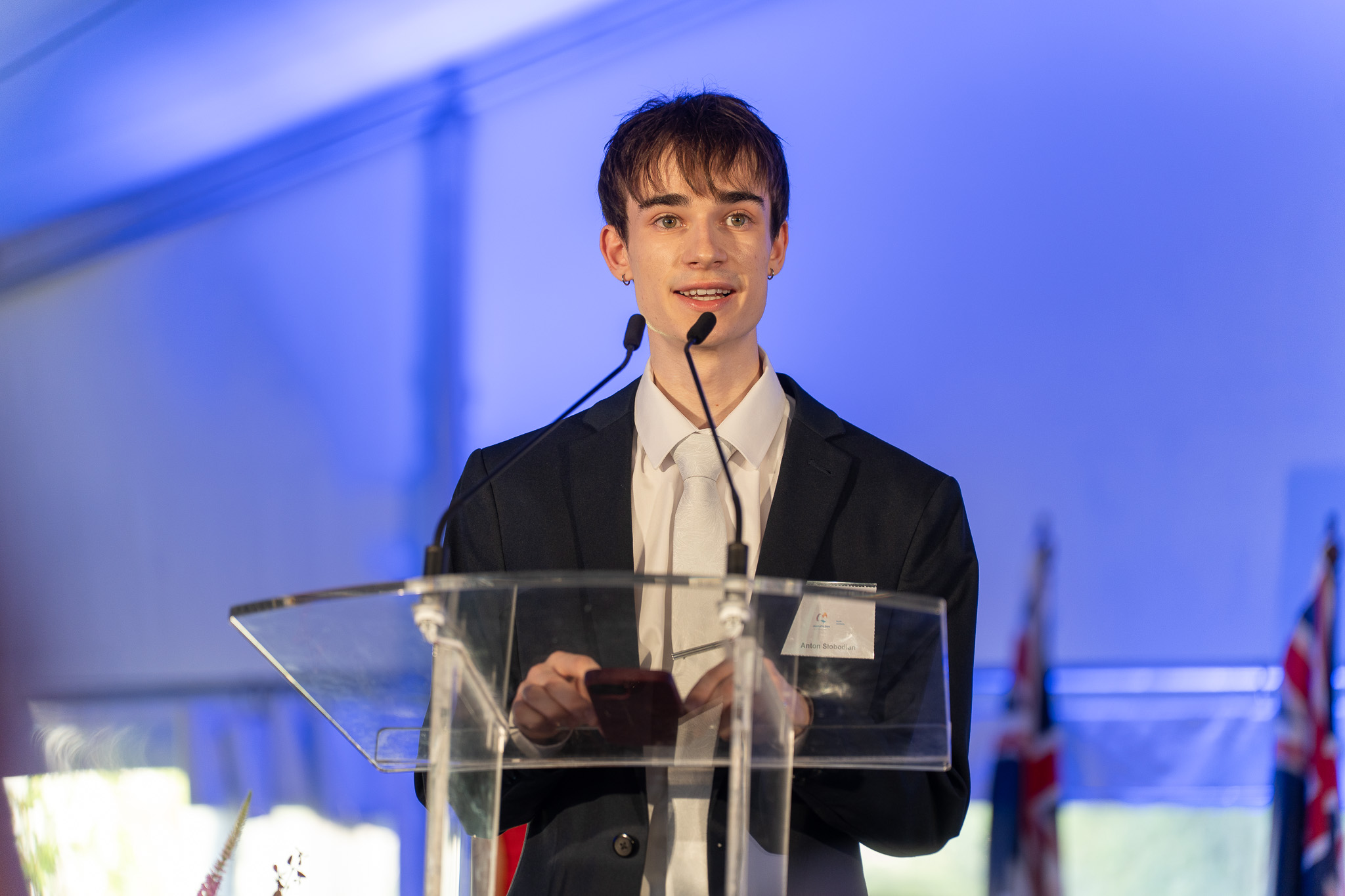 WEB RES 083 - Anton Slobodian